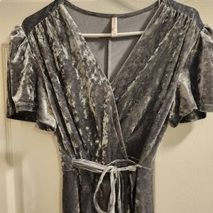 Small long wrap dress in velvet gray with string